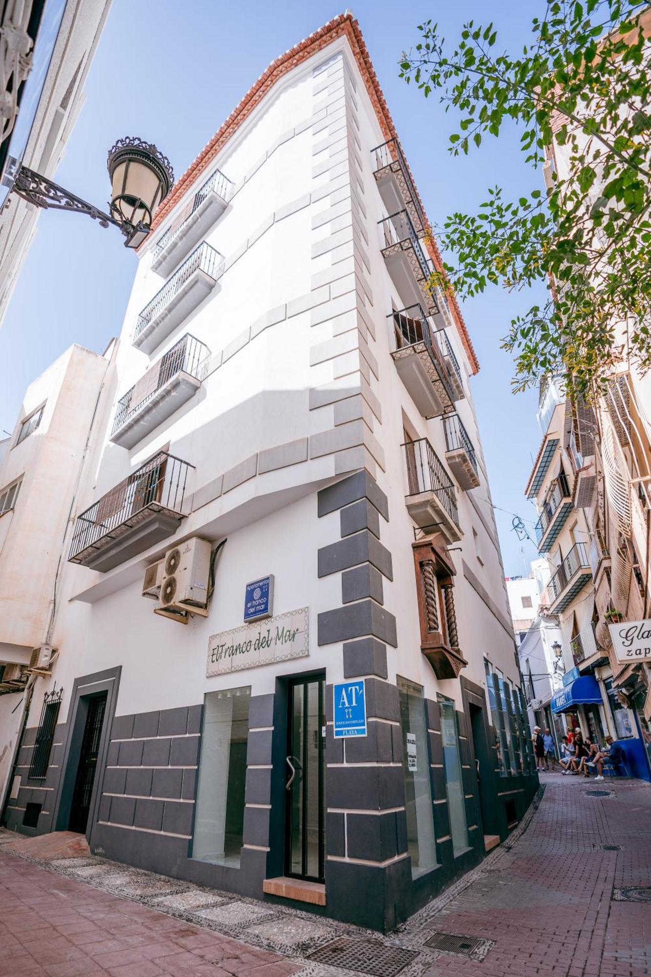 Apartamentos El Tranco Del Mar Almunecar Exterior photo